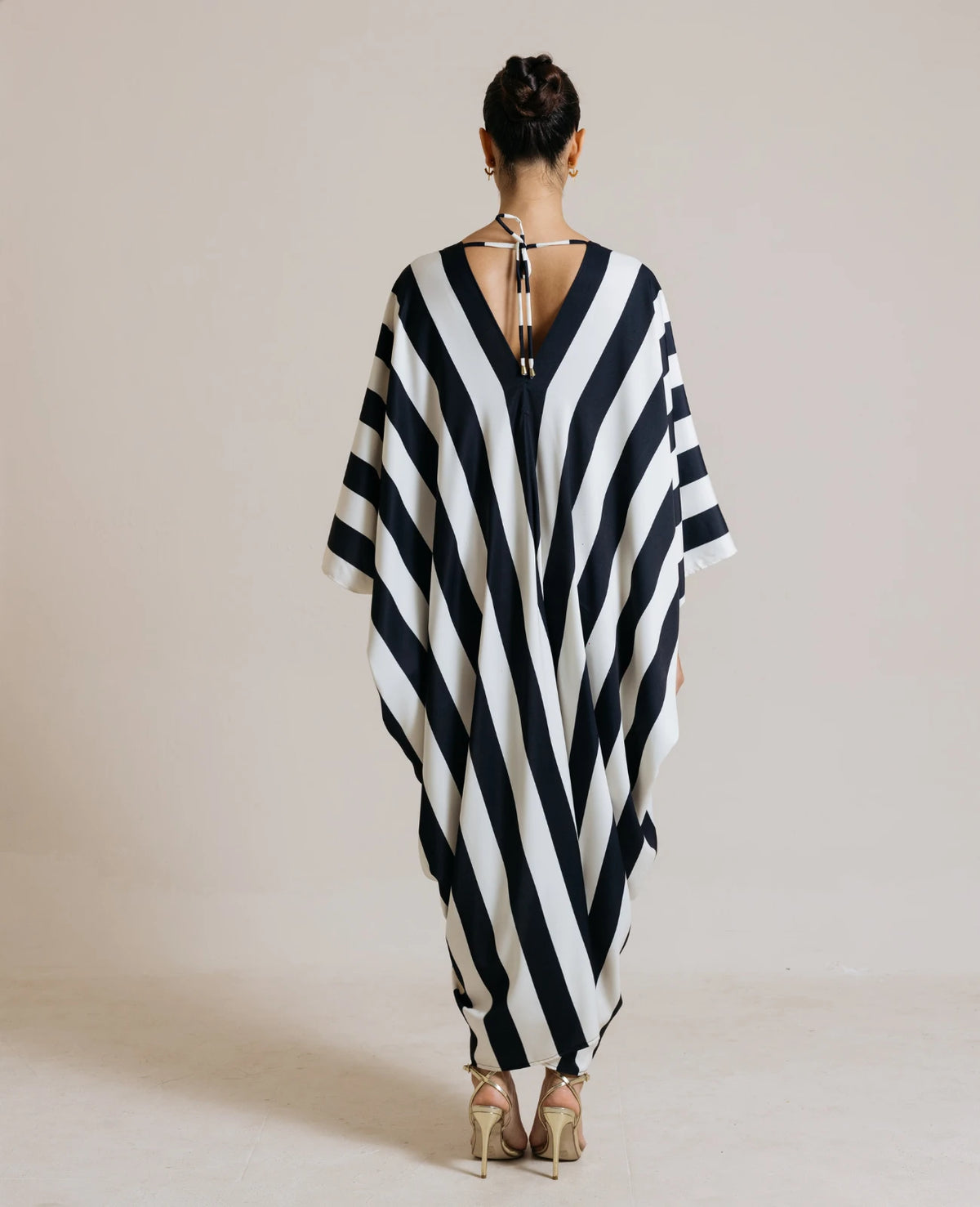 Luna Kaftan (Black Stripe)