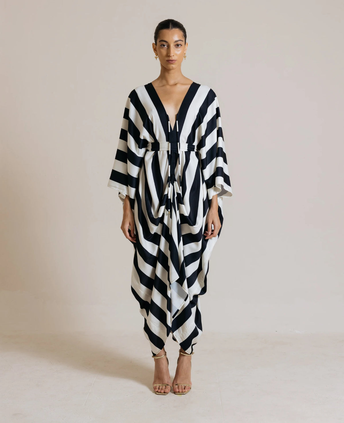 Luna Kaftan (Black Stripe)