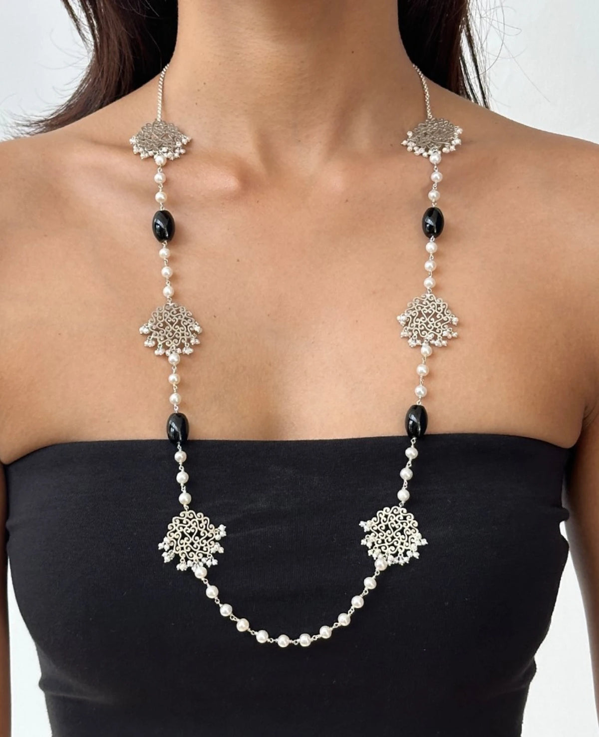 Midnight Pearl Soiree Necklace