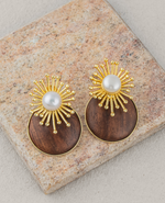 Isla Earrings Pearl & Wood Rays