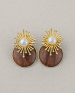 Isla Earrings Pearl & Wood Rays